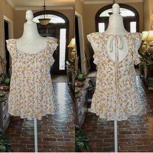 Altar’d State flutter sleeve tie back tiered floral top szXS